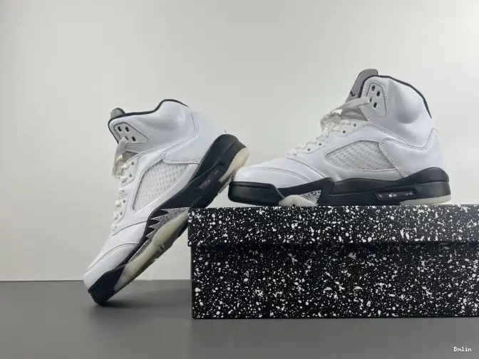 Bmlin Shoes BLACK' DD0587-110 JORDAN 'WHITE AIR RETRO 5 0610